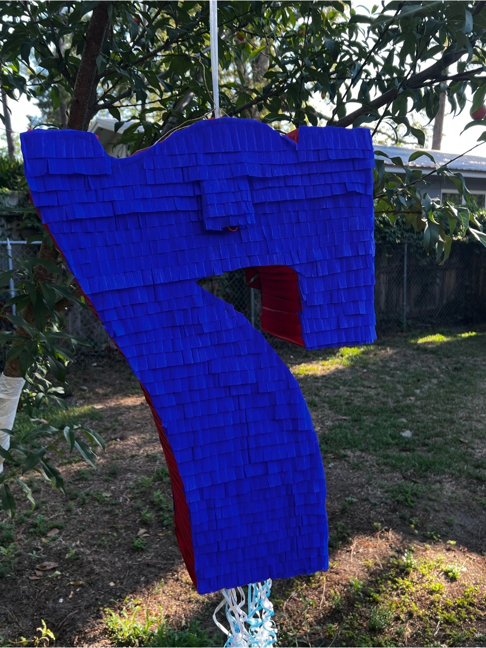 Roblox Number 7 Piñata in Bright Blue for Kids' Parties - Picture 6 of 8
